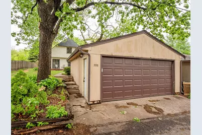 598 Clifford Street, Saint Paul, MN 55104 - Photo 38