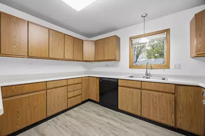 513 N 19 Ave N, Fargo, ND 58102 - Photo 14
