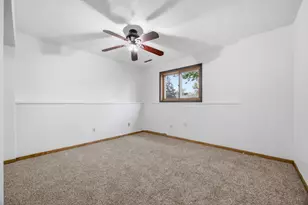 513 N 19 Ave N, Fargo, ND 58102 - Photo 24