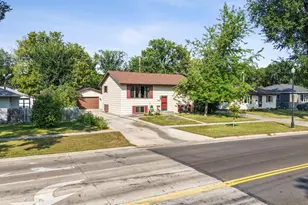 513 N 19 Ave N, Fargo, ND 58102 - Photo 40