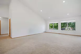 1406 26th St SW, Austin, MN 55912 - Photo 6