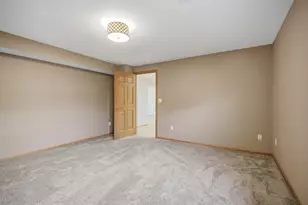 1406 26th St SW, Austin, MN 55912 - Photo 46
