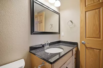 1406 26th Street SW, Austin, MN 55912 - Photo 44