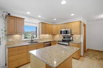 1406 26th Street SW, Austin, MN 55912 - Photo 14