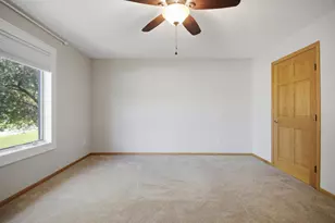 1406 26th St SW, Austin, MN 55912 - Photo 32