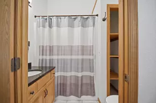1406 26th St SW, Austin, MN 55912 - Photo 36