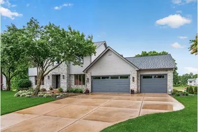 263 Lily Pond Lane, Vadnais Heights, MN 55127 - Photo 2