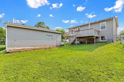 2434 Parkview Lane SE, Rochester, MN 55904 - Photo 2