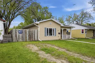 1810 5th Ave S, Fargo,  58103 - Photo 2