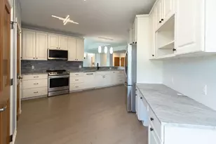 5225 Grandview Square, Edina, MN 55436 - Photo 24