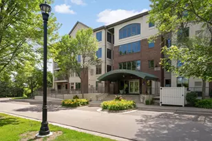 5225 Grandview Square, Edina, MN 55436 - Photo 2