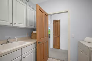 5225 Grandview Square, Edina, MN 55436 - Photo 40