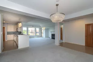 5225 Grandview Square, Edina, MN 55436 - Photo 18
