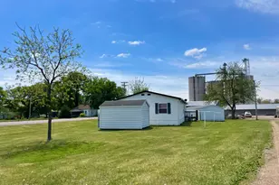 513 N Main St, Sanborn, MN 56083 - Photo 2
