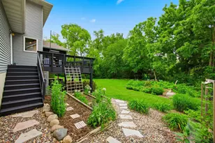 692 Shelerud Dr, Eagan, MN 55123 - Photo 70