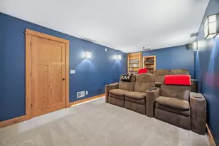 692 Shelerud Dr, Eagan, MN 55123 - Photo 60