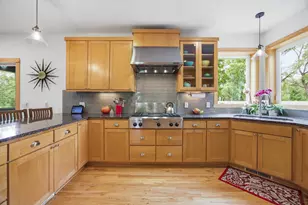 692 Shelerud Dr, Eagan, MN 55123 - Photo 22