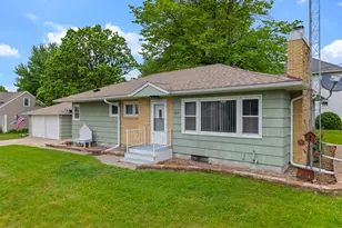 150 2nd Ave SE, Plainview, MN 55964 - Photo 2