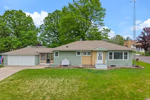 150 2nd Ave SE, Plainview, MN 55964 - Photo 1