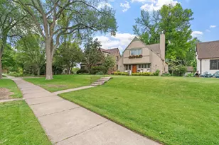 2214 St Anthony Pkwy, Minneapolis, MN 55418 - Photo 2