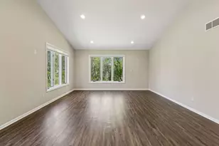 1691 Brueberry Ln, Arden Hills, MN 55112 - Photo 8