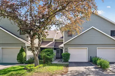 24 Elton Ridge Court NW, Rochester, MN 55901 - Photo 2