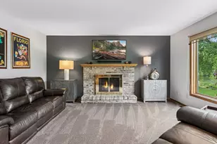 1636 Ashbury Pl, Eagan, MN 55122 - Photo 18