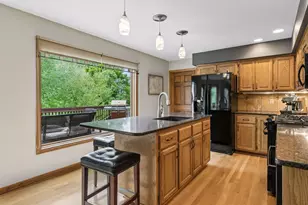 1636 Ashbury Pl, Eagan, MN 55122 - Photo 26