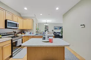 1871 Wildflower Ct, Shoreview, MN 55126 - Photo 18