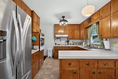 1107 24th Avenue S, Moorhead, MN 56560 - Photo 8