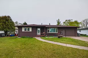 1107 24th Ave S, Moorhead, MN 56560 - Photo 1