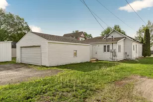 115 6th St NW, Rochester, MN 55901 - Photo 2