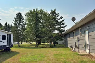 702 Washington Ave S, Park Rapids, MN 56470 - Photo 2