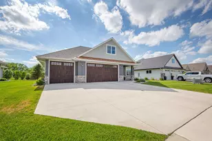 104 Dancing Waters Cir, Mankato, MN 56001 - Photo 34