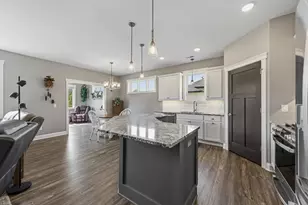 104 Dancing Waters Cir, Mankato, MN 56001 - Photo 6