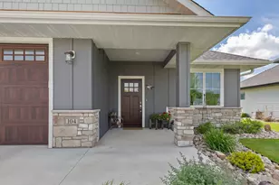 104 Dancing Waters Cir, Mankato, MN 56001 - Photo 2