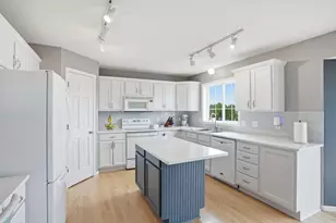1961 Sierra Pkwy, Waconia, MN 55387 - Photo 20