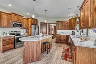 906 Lake Forest Cir, Detroit Lakes, MN 56501 - Photo 18