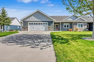 906 Lake Forest Cir, Detroit Lakes, MN 56501 - Photo 1