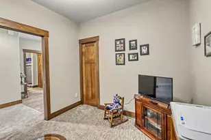 906 Lake Forest Cir, Detroit Lakes, MN 56501 - Photo 38