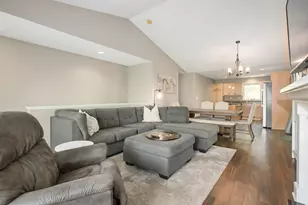 1003 Farrell St S, Maplewood, MN 55119 - Photo 6