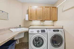 1165 Berwick Ln, Mahtomedi, MN 55115 - Photo 32