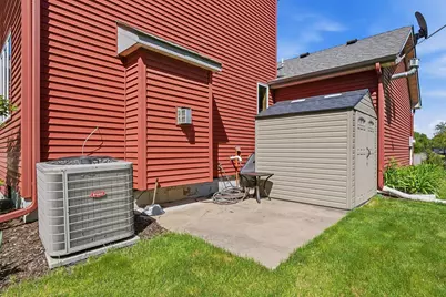 1165 Berwick Lane, Mahtomedi, MN 55115 - Photo 54