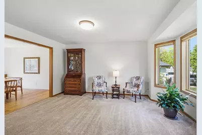 1165 Berwick Lane, Mahtomedi, MN 55115 - Photo 6