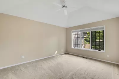 8313 Essex Road, Chanhassen, MN 55317 - Photo 14