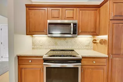 8313 Essex Road, Chanhassen, MN 55317 - Photo 10