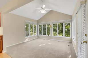 8313 Essex Rd, Chanhassen, MN 55317 - Photo 12