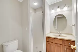 8313 Essex Rd, Chanhassen, MN 55317 - Photo 20