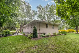 9900 Cedar Lake Rd, Minnetonka, MN 55305 - Photo 24