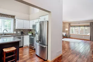 17213 Rogers Rd, Eden Prairie, MN 55347 - Photo 10